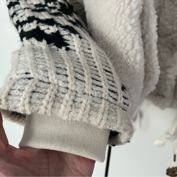 NEW Blank NYC Feeling Cozy Sherpa Sweater Jacket S - Picture 8 of 14